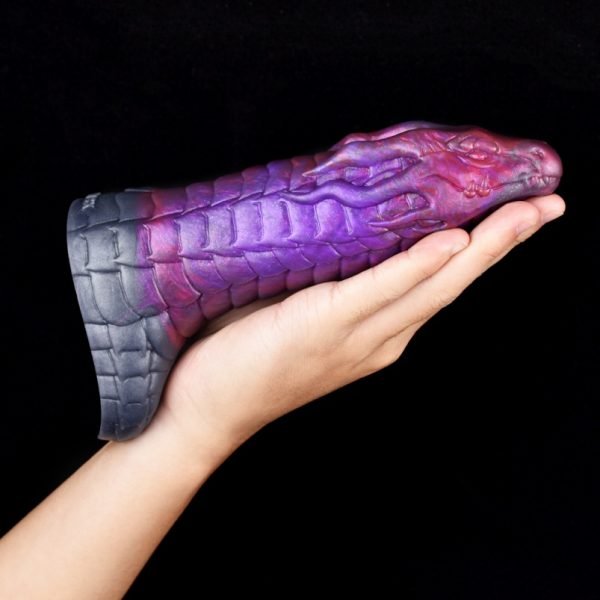 Vaginapenis mit Drachen-Design aus lila Silikon - Erektionshilfe für Männer mit Erektionsproblemen